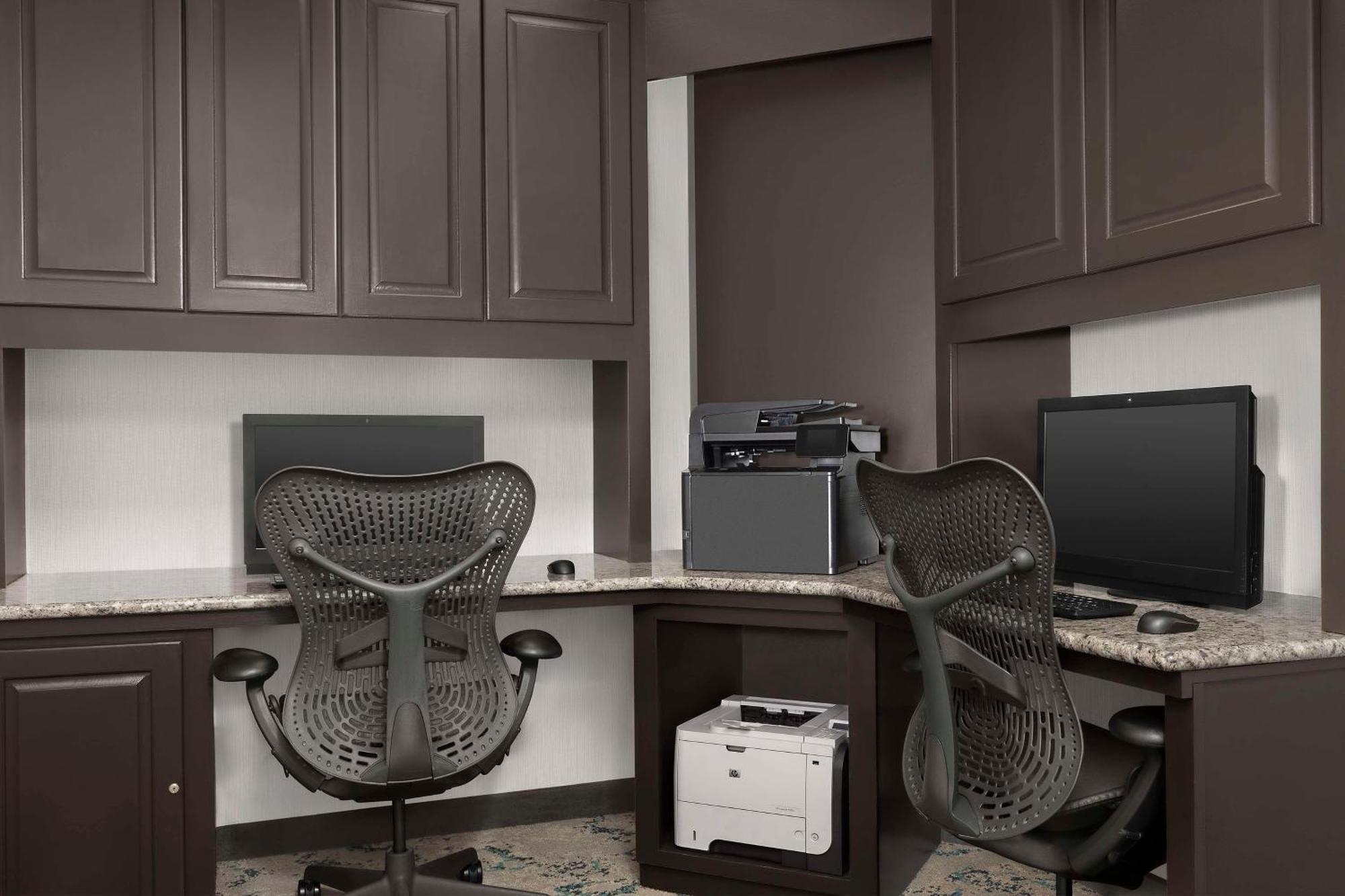 Hilton Garden Inn Raleigh Capital Blvd I-540 Экстерьер фото