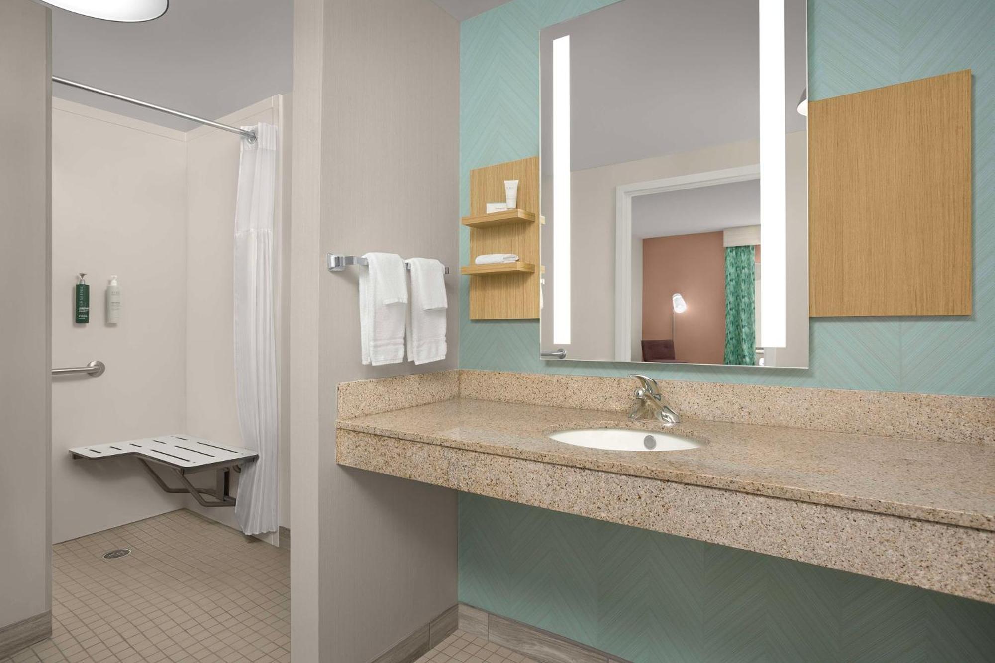 Hilton Garden Inn Raleigh Capital Blvd I-540 Экстерьер фото