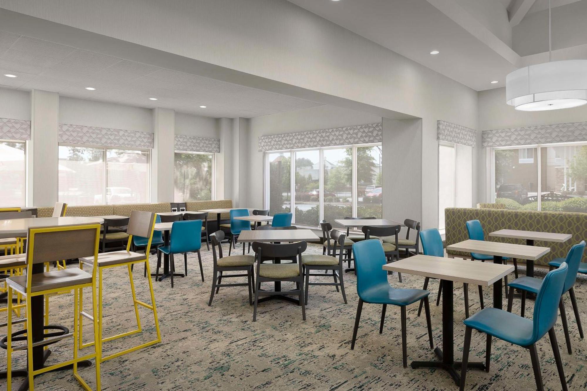 Hilton Garden Inn Raleigh Capital Blvd I-540 Экстерьер фото