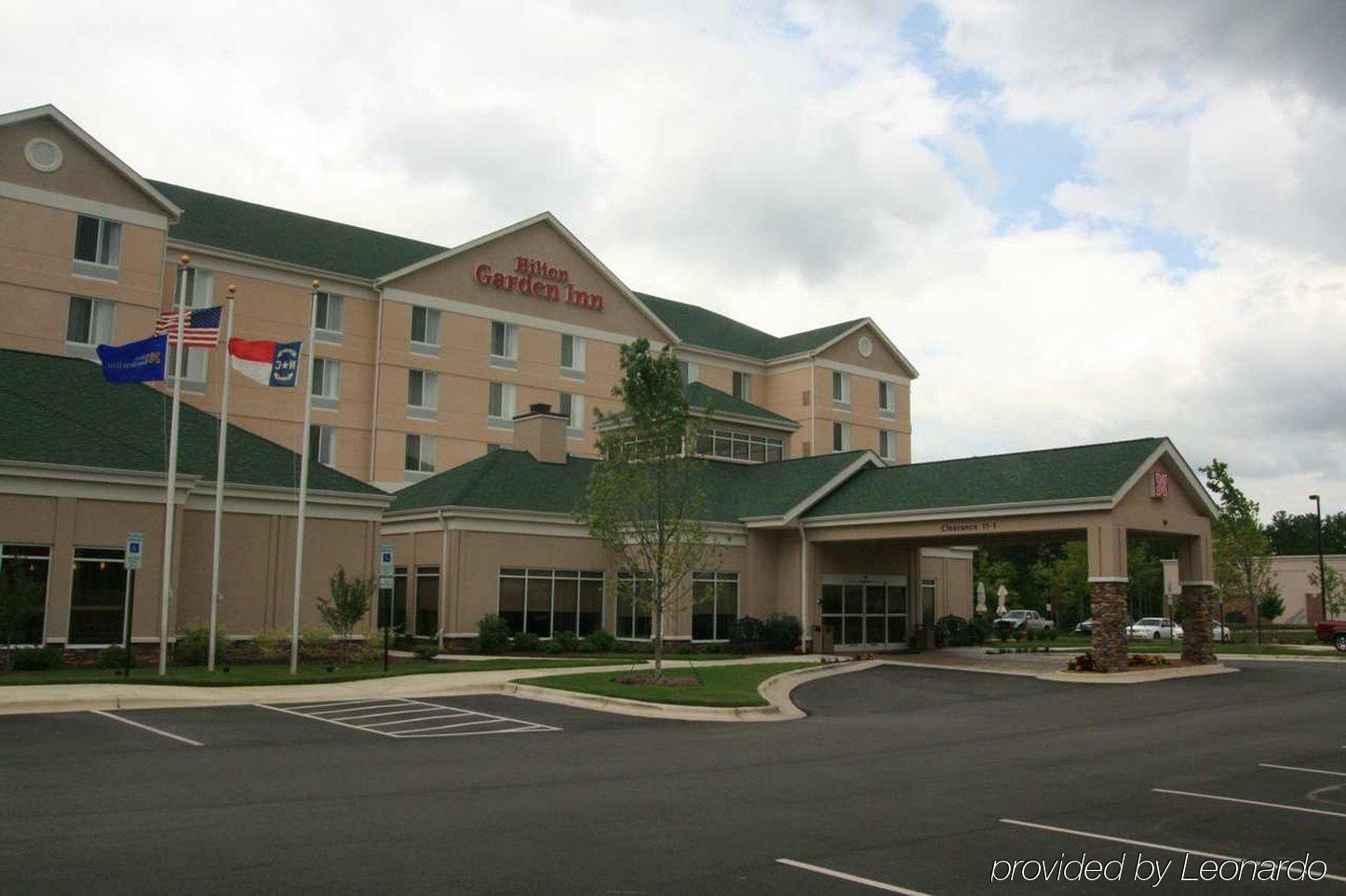 Hilton Garden Inn Raleigh Capital Blvd I-540 Экстерьер фото